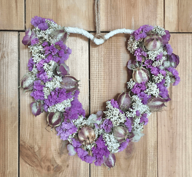 Couronne de fleurs séchées naturelles en &quot;Coeur&quot; 15 CM Violet
